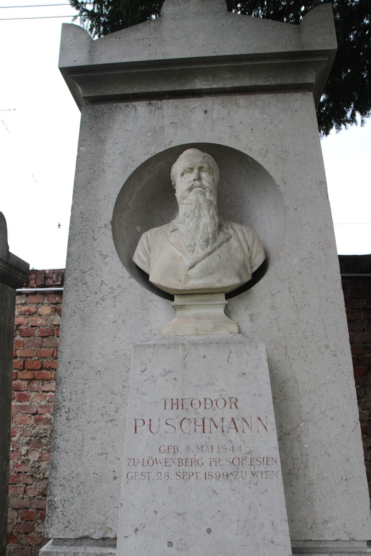 Theodor%20Puschmann%27s%20tomb%2C%20Vienna%20-%2003.JPG